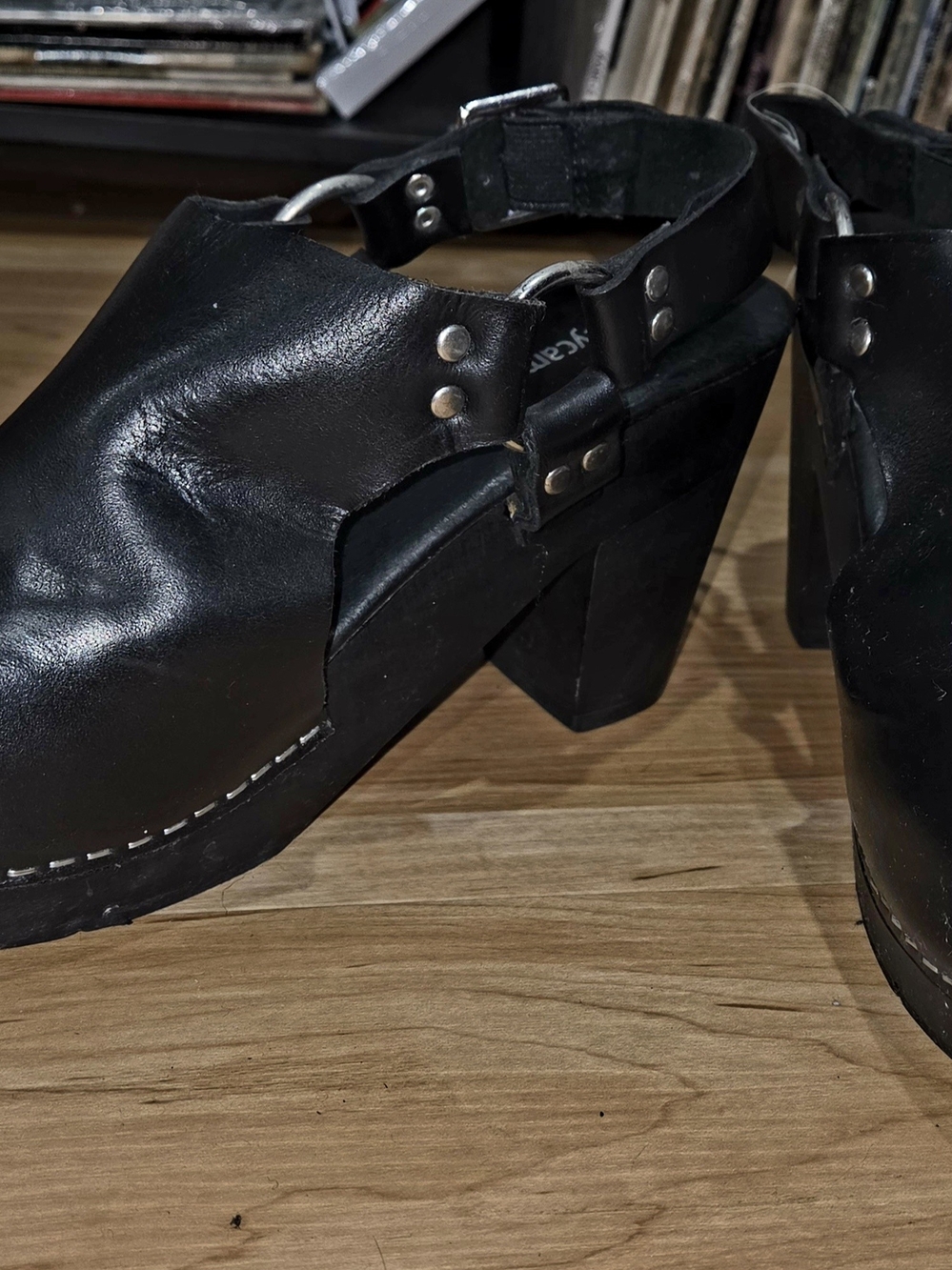 Women's Black Leather Slingback Mule